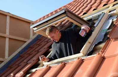 Pose de fenêtres de toit Velux à Davron